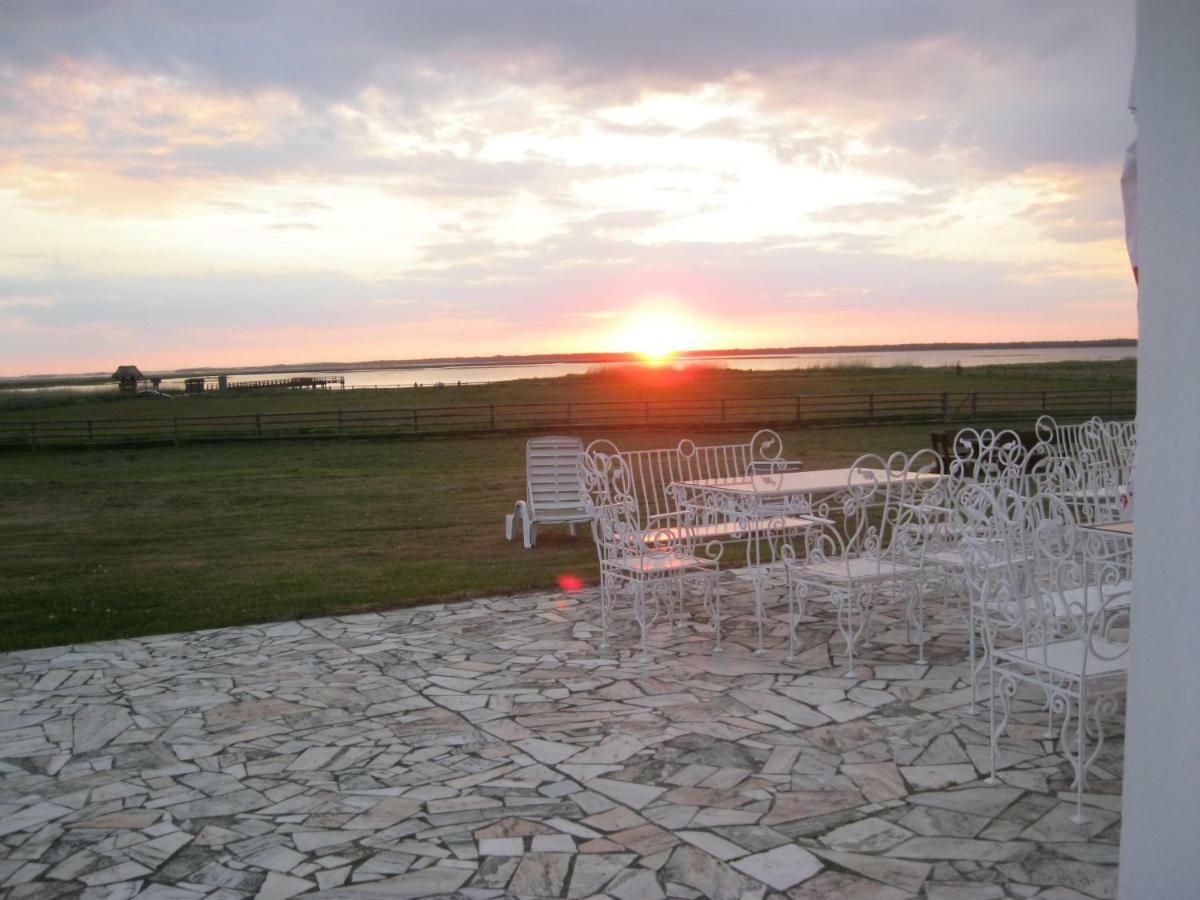 Rezydencja Nad Jeziorem Lebsko เวบา ภายนอก รูปภาพ